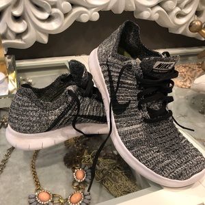 Nike Free Flyknit 7.5